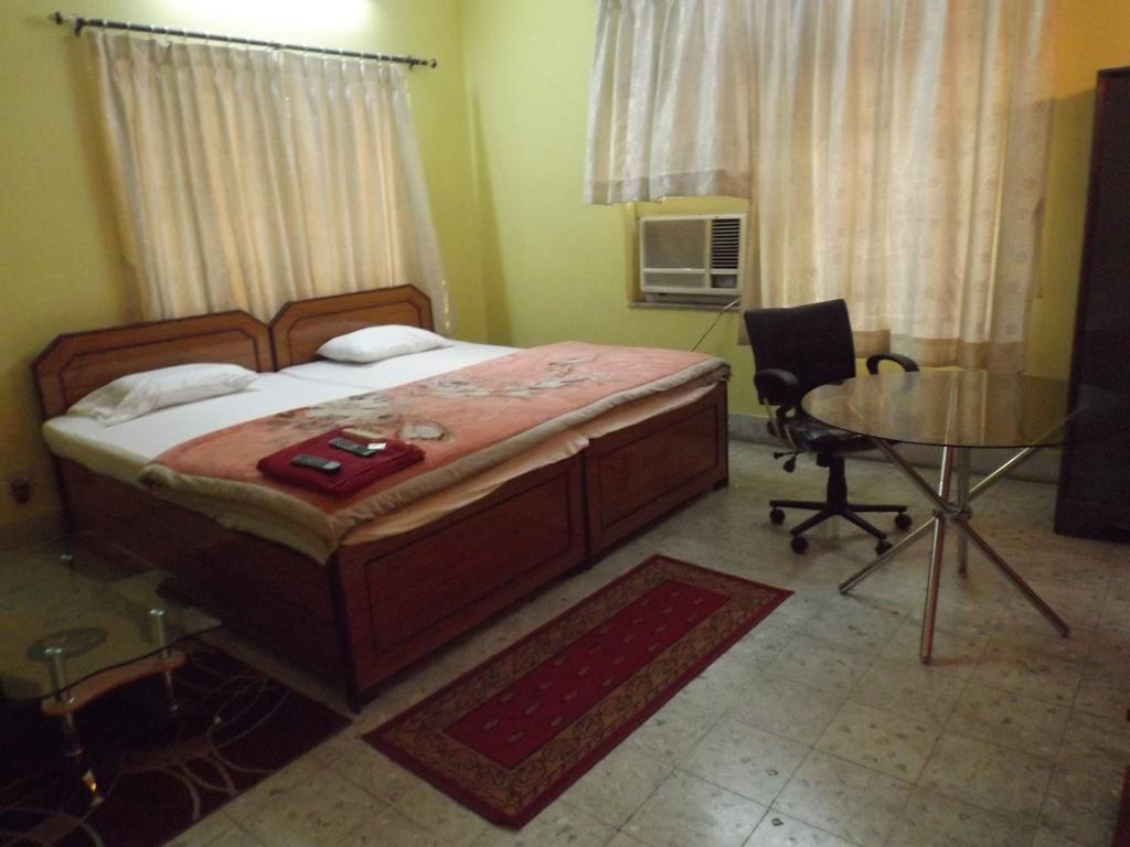 Aakash Ganga Holidays Hotel โกลกาตา ภายนอก รูปภาพ